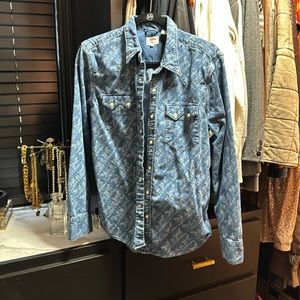 Vintage Levi’s denim shirt